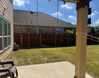 505 Weizenbock Ln - Photo Thumbnail 37