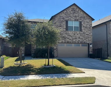 505 Weizenbock Ln - Photo Thumbnail 4