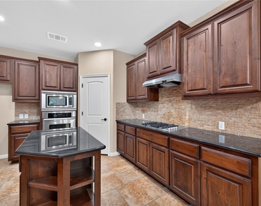 4002 Remington Rd - Photo Thumbnail 8