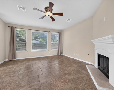 4002 Remington Rd - Photo Thumbnail 4
