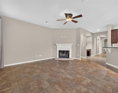 4002 Remington Rd - Photo Thumbnail 5