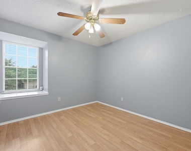 6300 Evangeline Trl - Photo Thumbnail 14