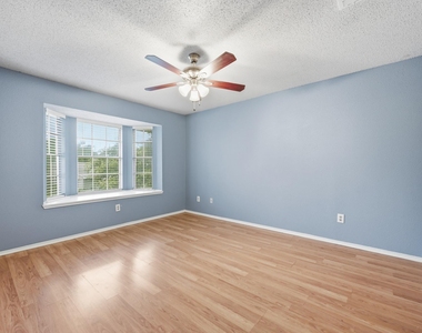 6300 Evangeline Trl - Photo Thumbnail 15