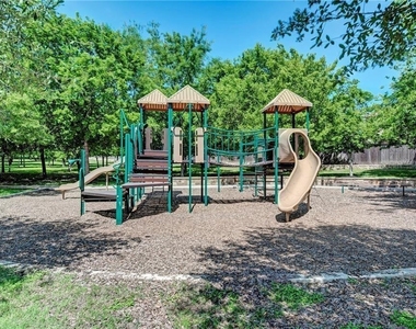 10604 Dimitrios Dr - Photo Thumbnail 24