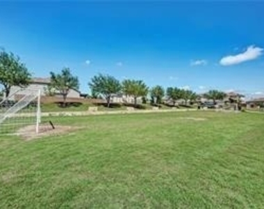 10604 Dimitrios Dr - Photo Thumbnail 23