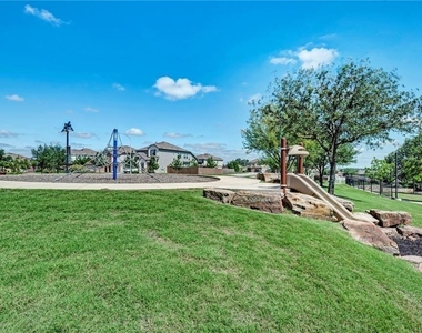 10604 Dimitrios Dr - Photo Thumbnail 27