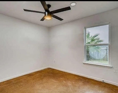7102 Villita Avenida St - Photo Thumbnail 7