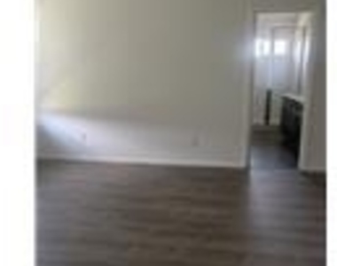 209 Reagor Dr - Photo Thumbnail 15