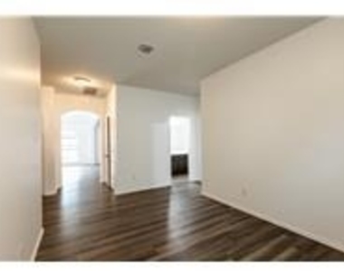 209 Reagor Dr - Photo Thumbnail 21