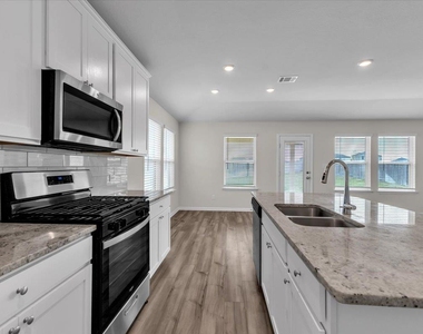 405 Grasslands Trl - Photo Thumbnail 27