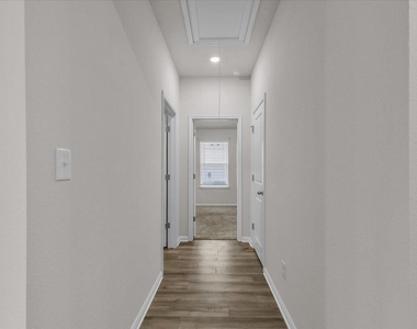 405 Grasslands Trl - Photo Thumbnail 12