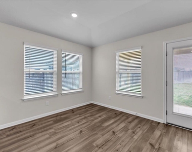 405 Grasslands Trl - Photo Thumbnail 28