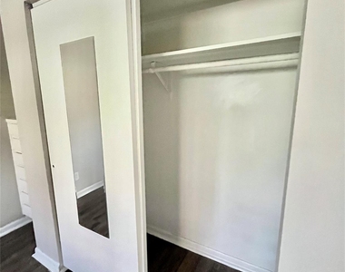 3304 Red River St - Photo Thumbnail 8