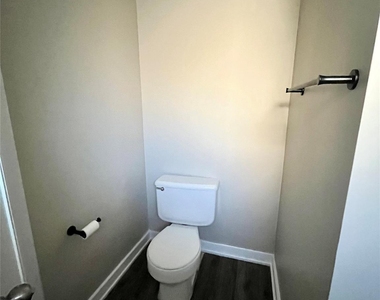 3304 Red River St - Photo Thumbnail 12