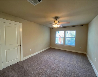 1601 Miriam Ave - Photo Thumbnail 13