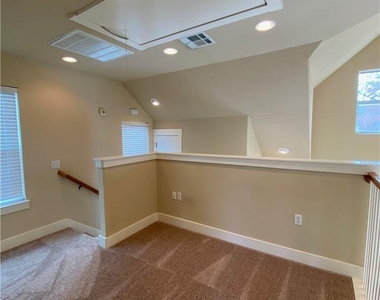 1601 Miriam Ave - Photo Thumbnail 18