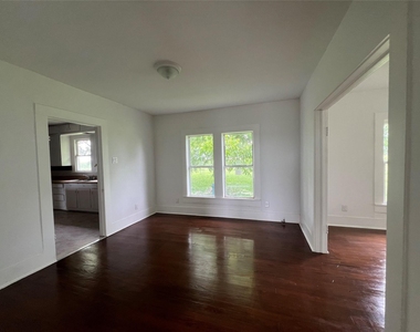 149 Private Road 9400 - Photo Thumbnail 11