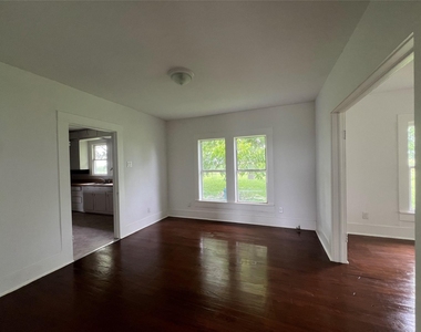 149 Private Road 9400 - Photo Thumbnail 10