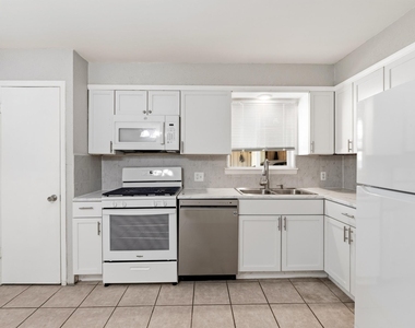2201 Lanier Dr - Photo Thumbnail 8