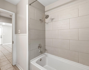 2201 Lanier Dr - Photo Thumbnail 14