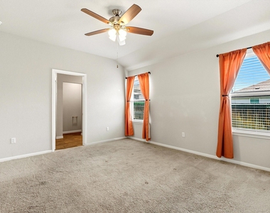 233 Baron Creek Trl - Photo Thumbnail 12