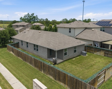 233 Baron Creek Trl - Photo Thumbnail 26