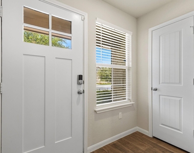 233 Baron Creek Trl - Photo Thumbnail 4