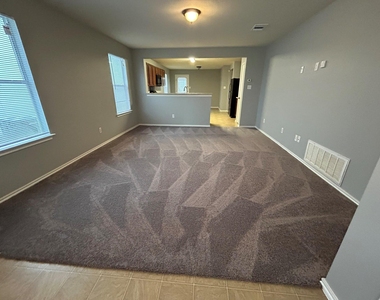 130 Quarter Ave - Photo Thumbnail 3