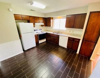 12317 Willow Wild Dr - Photo Thumbnail 5