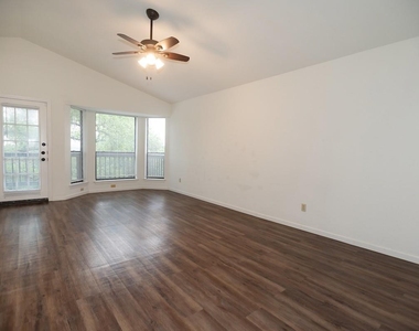 11513 Juniper Ridge Dr - Photo Thumbnail 15
