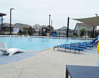 518 Firedance Ct - Photo Thumbnail 27