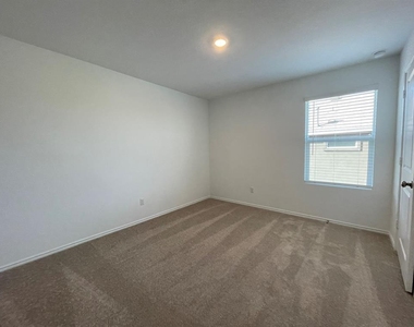 2113 Four Waters Loop - Photo Thumbnail 19