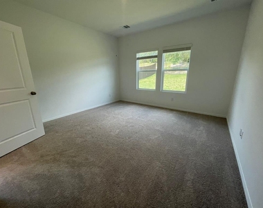 2113 Four Waters Loop - Photo Thumbnail 15