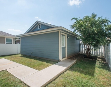 937 Alamo Plaza Dr - Photo Thumbnail 15
