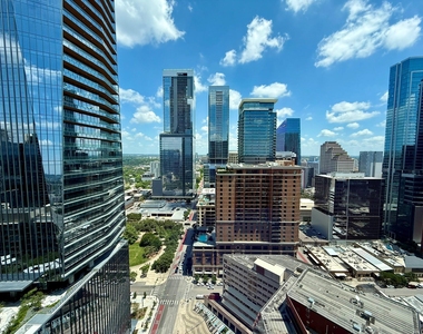 210 Lavaca St - Photo Thumbnail 5