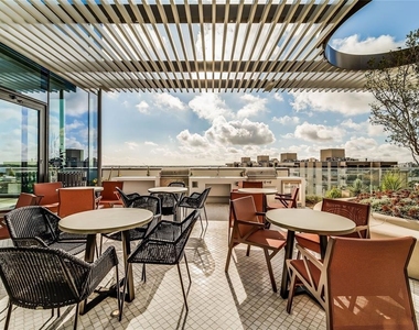 44 East Ave - Photo Thumbnail 17