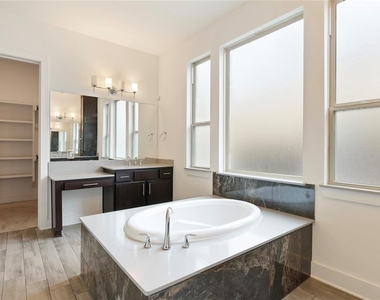 12905 Padua Dr - Photo Thumbnail 12
