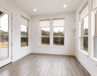 12905 Padua Dr - Photo Thumbnail 8