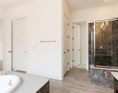 12905 Padua Dr - Photo Thumbnail 14