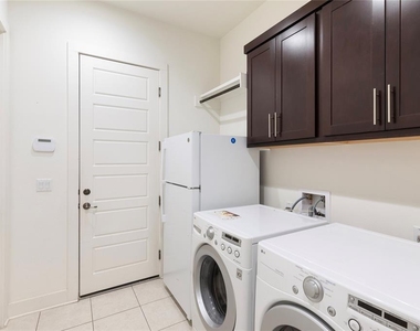 12905 Padua Dr - Photo Thumbnail 17