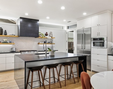 2000 Rundell Pl - Photo Thumbnail 6