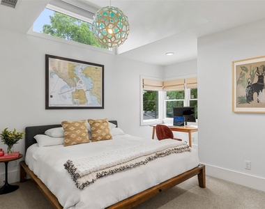 2000 Rundell Pl - Photo Thumbnail 28