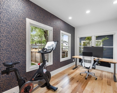 2000 Rundell Pl - Photo Thumbnail 31