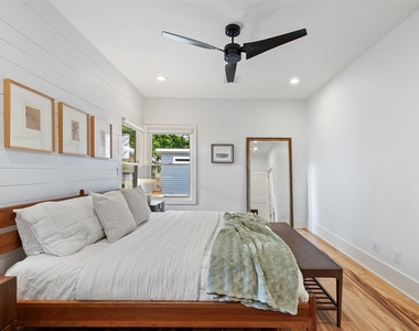 2000 Rundell Pl - Photo Thumbnail 22