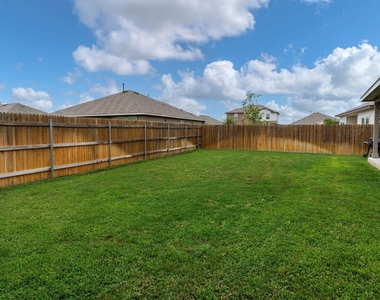 1444 Acorn Wood - Photo Thumbnail 31