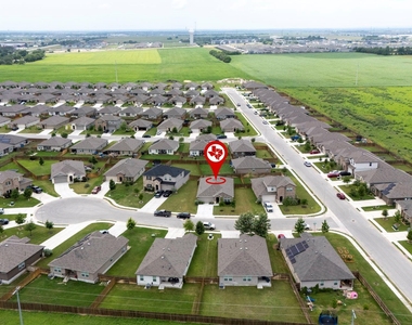 1444 Acorn Wood - Photo Thumbnail 32