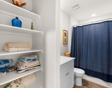 1444 Acorn Wood - Photo Thumbnail 20