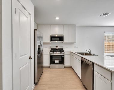 3041 Colusa Ridge Dr - Photo Thumbnail 6