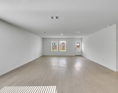 3041 Colusa Ridge Dr - Photo Thumbnail 7