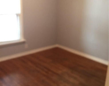 705 Franklin Blvd - Photo Thumbnail 14